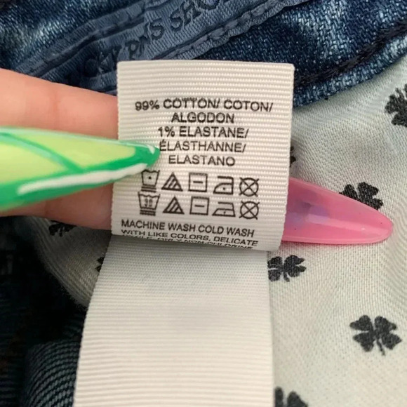 Lucky Brand Two Tone Bleach Splatter Denim Shorts - Picture 6 of 7